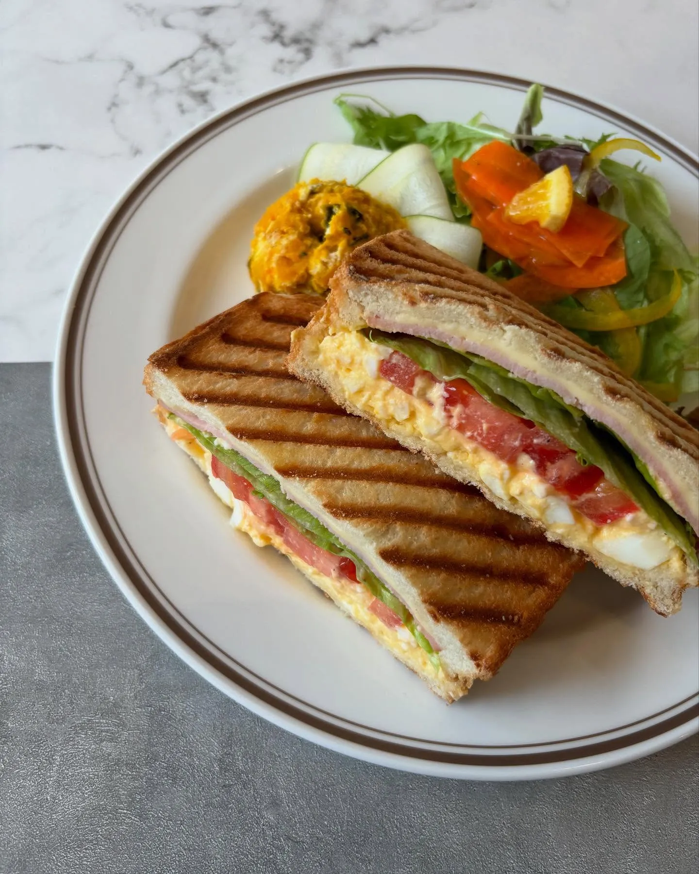 薬院、浄水通りでカジュアルにランチを